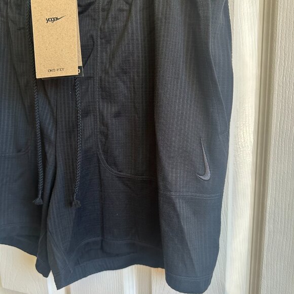 NWT Nike Yoga Men's Dri-FIT 5" Unlined Shorts - Picture 3 of 4